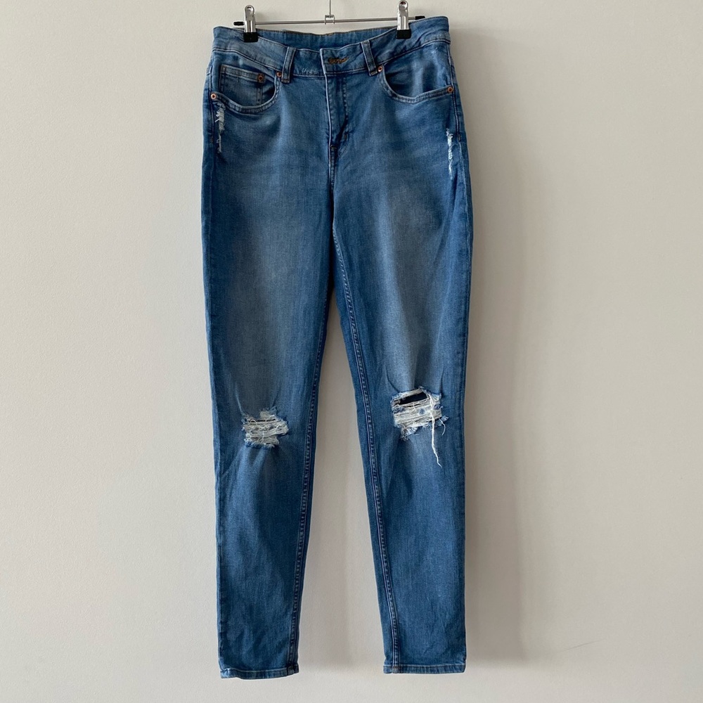 ๐ผ H&M Divided Jeans ๐ผ - Picture 1 of 7